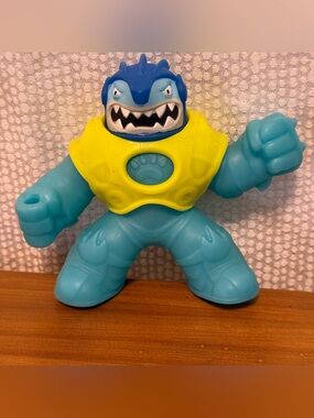 Heroes of Goo Jit Zu Astroblast Thrash Galaxy Blast Action Figure Squishy